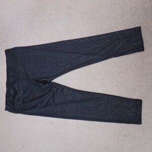 No Boundaries XXL snake skin pattern leggings